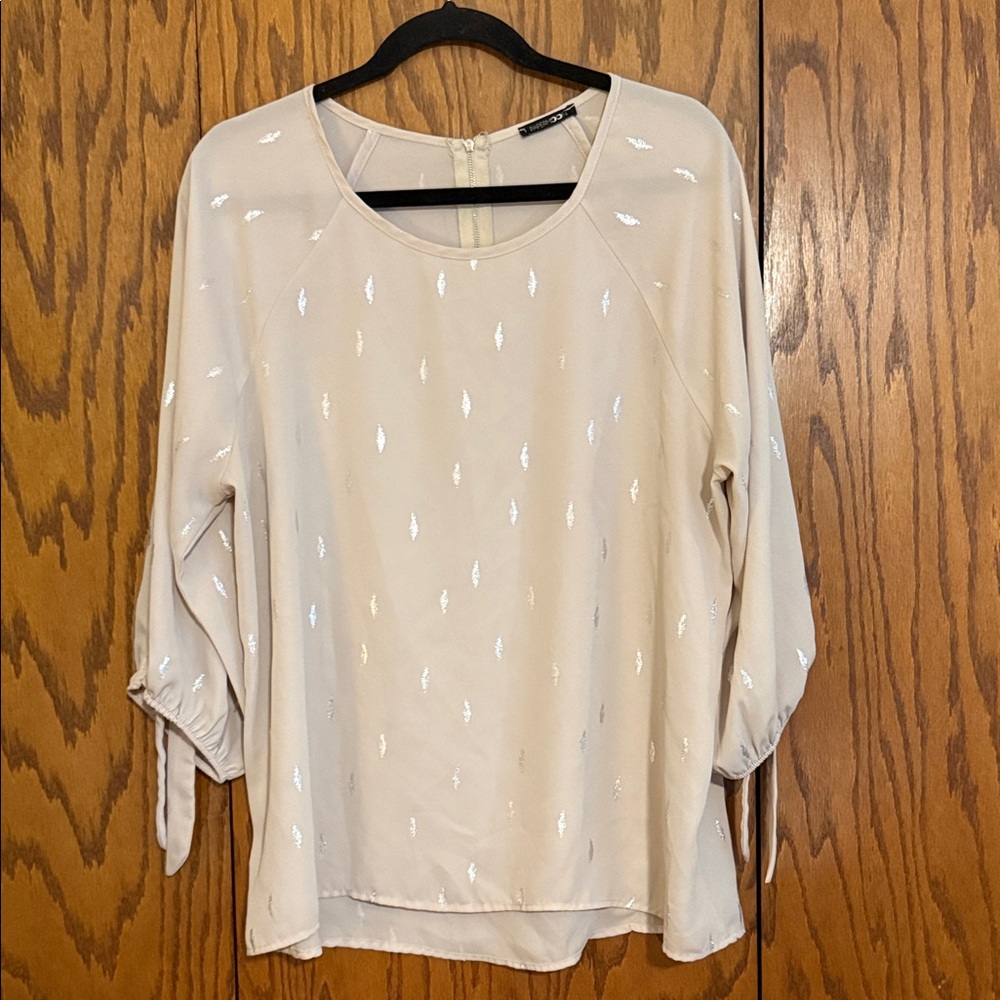 ✨ Paper Moon Taupe Blouse – Size L ✨